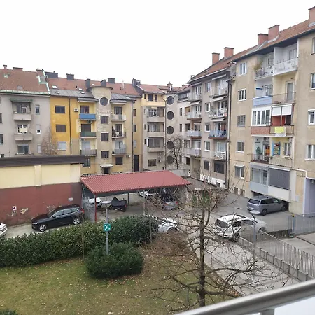 Heart Of With Free Parking Διαμέρισμα *