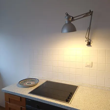 Heart Of With Free Parking Apartment *