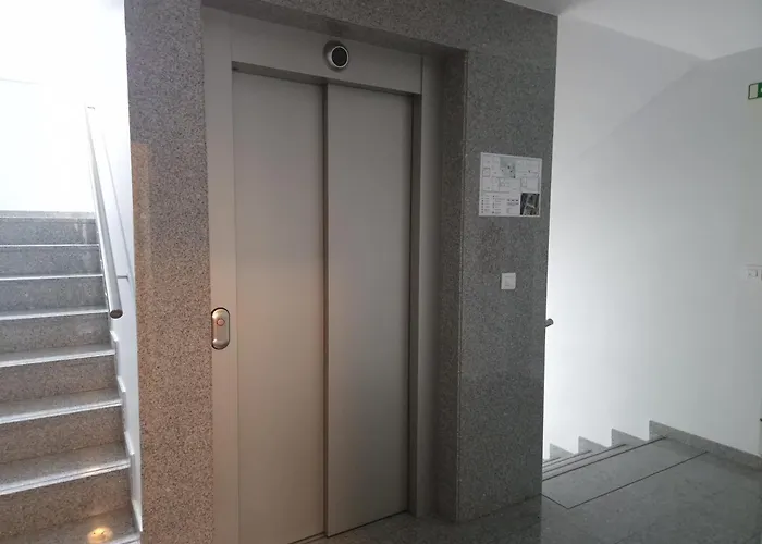 Heart Of With Free Parking