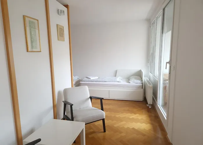 Heart Of With Free Parking Διαμέρισμα *