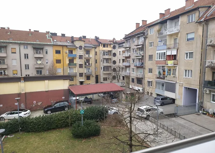 Heart Of With Free Parking Διαμέρισμα *